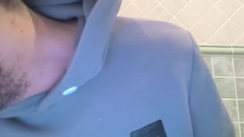 Snapshot of moss127 chatting on 02/13/25, 01:37 twennysevv27 online show from 02/13/25, 01:37