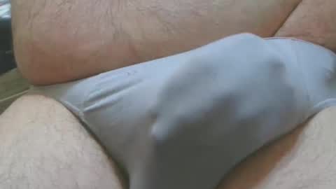 Snapshot of moth12 chatting on 01/19/25, 11:01 moth12 online show from 01/19/25, 11:01