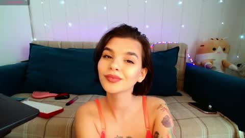 Snapshot of moto_ponchik chatting on 02/22/25, 11:02 Kris online show from 02/22/25, 11:02