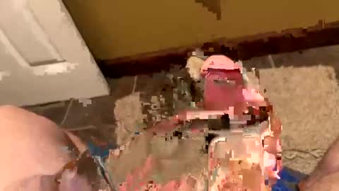 Snapshot of motomo12 chatting on 12/01/24, 10:32 Henry online show from 12/01/24, 10:32