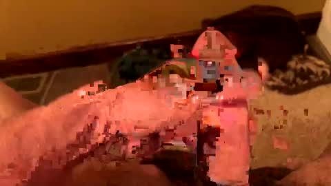 Snapshot of motomo12 chatting on 02/28/25, 11:47 Henry online show from 02/28/25, 11:47