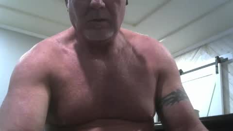 Snapshot of motorguy08 chatting on 12/21/24, 04:52 motorguy08 online show from 12/21/24, 04:52