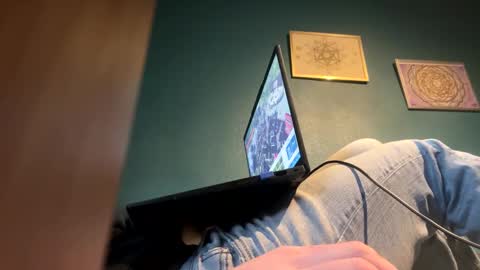 Snapshot of mouillelenos chatting on 02/15/26, 03:20 CamO online show from 02/15/26, 03:20