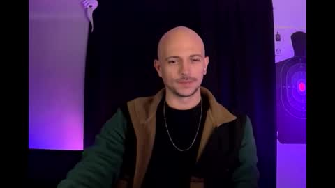 mount_vesuvius online show from 01/16/26, 08:57