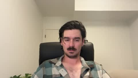 moustachematt online show from 06/18/26, 03:18