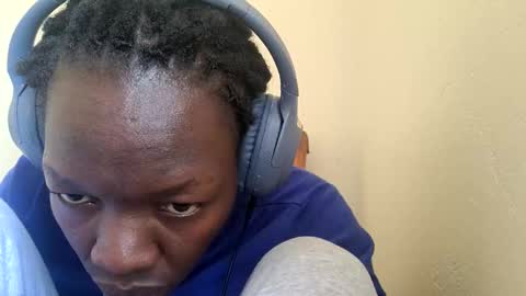 Snapshot of mouthymiss chatting on 11/14/25, 08:57 Mouthymiss online show from 11/14/25, 08:57