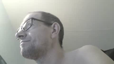 Frederik online show from 02/04/25, 01:06