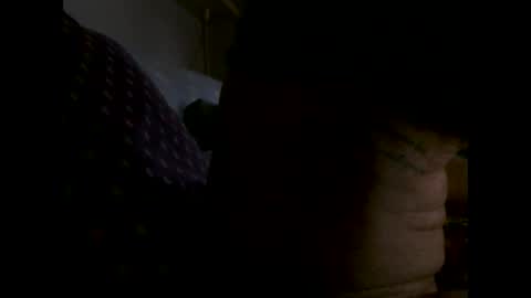 Snapshot of mowgli1977 chatting on 01/25/25, 08:31 mowgli1977 online show from 01/25/25, 08:31