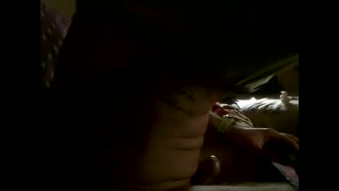 Snapshot of mowgli1977 chatting on 02/06/25, 10:48 mowgli1977 online show from 02/06/25, 10:48