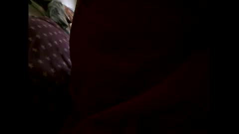 Snapshot of mowgli1977 chatting on 09/26/25, 09:24 mowgli1977 online show from 09/26/25, 09:24