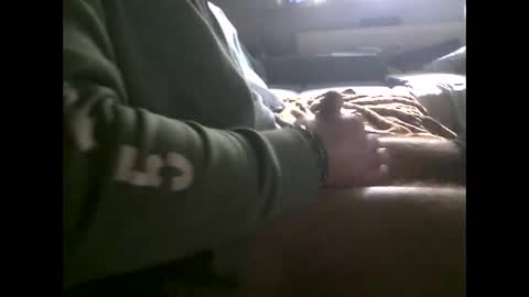 Snapshot of mowgli1977 chatting on 10/08/25, 11:52 mowgli1977 online show from 10/08/25, 11:52