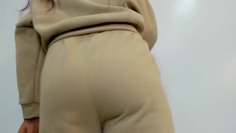 moxa hot online show from 12/31/24, 01:41