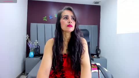 moxa hot online show from 10/03/25, 03:09