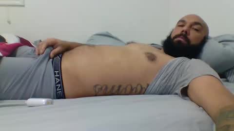 Snapshot of mr8plus chatting on 01/04/25, 07:03 Mr8 online show from 01/04/25, 07:03