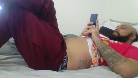 Snapshot of mr8plus chatting on 01/26/25, 09:40 Mr8 online show from 01/26/25, 09:40