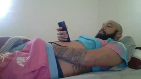 Snapshot of mr8plus chatting on 01/28/25, 09:19 Mr8 online show from 01/28/25, 09:19