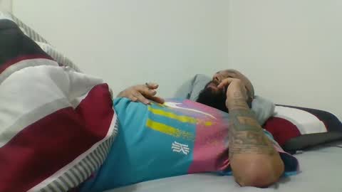 Snapshot of mr8plus chatting on 01/29/25, 03:44 Mr8 online show from 01/29/25, 03:44