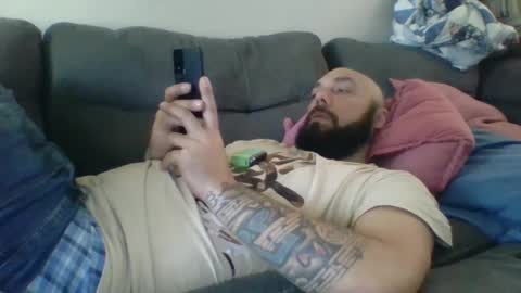 Snapshot of mr8plus chatting on 02/27/25, 06:42 Mr8 online show from 02/27/25, 06:42