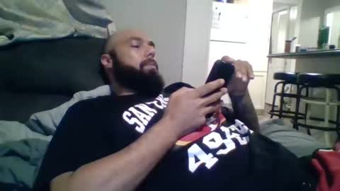 Snapshot of mr8plus chatting on 10/19/25, 12:44 Mr8 online show from 10/19/25, 12:44