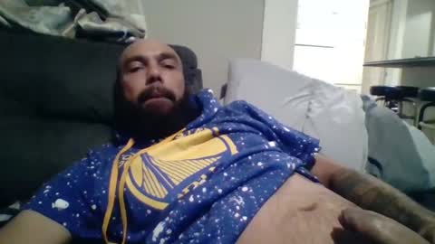 Snapshot of mr8plus chatting on 10/24/25, 12:19 Mr8 online show from 10/24/25, 12:19