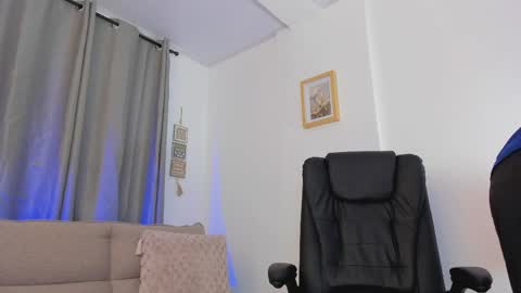    online show from 04/08/26, 12:38