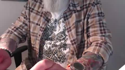 mr_boombastic2021 online show from 04/17/26, 08:39