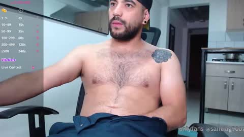 chris online show from 10/03/25, 11:29