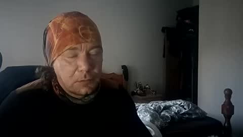 mr_i_ online show from 02/15/26, 01:52