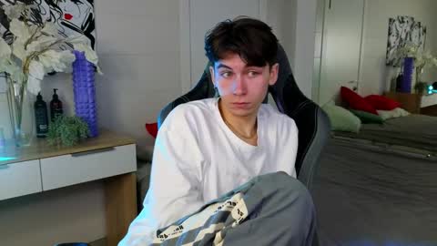 Kris online show from 02/08/25, 11:13