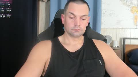 Cam online show from 12/16/25, 09:42