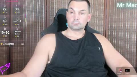 Cam online show from 06/03/26, 08:03
