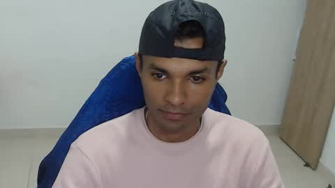 Max online show from 02/15/26, 12:47