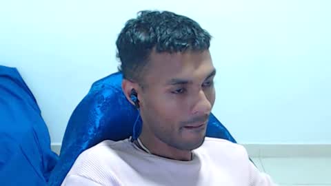 Max online show from 03/19/26, 12:25