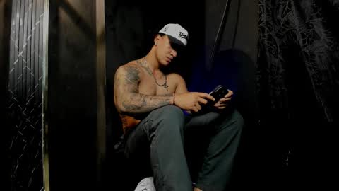 mr_maximo online show from 11/11/25, 04:34