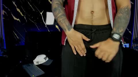 mr_maximo online show from 02/11/26, 05:12