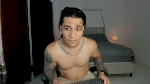 mr_maximo online show from 05/17/26, 03:59