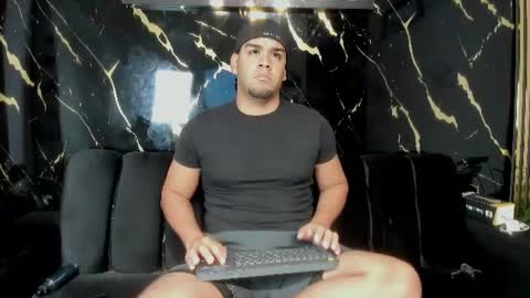 Snapshot of mr_maximo chatting on 06/11/26, 10:08 mr_maximo online show from 06/11/26, 10:08