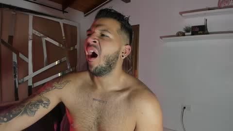 MIKEE online show from 01/31/25, 03:09