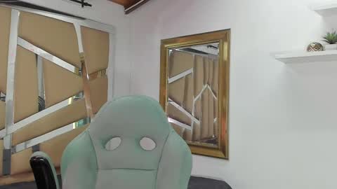 MIKEE online show from 02/21/25, 03:01