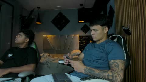 mr_mois online show from 06/10/26, 05:28
