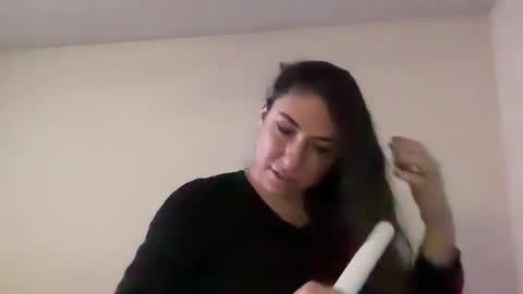 Snapshot of mr_mrs_glitter chatting on 03/05/26, 04:08 Mr Mrs Glitter online show from 03/05/26, 04:08