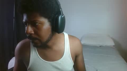 Snapshot of mr_nobody_100 chatting on 10/13/25, 03:39 mr_nobody_100 online show from 10/13/25, 03:39