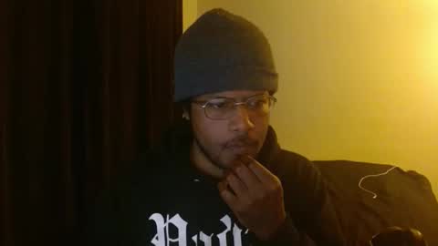 Snapshot of mr_nobody_100 chatting on 01/14/26, 10:43 mr_nobody_100 online show from 01/14/26, 10:43