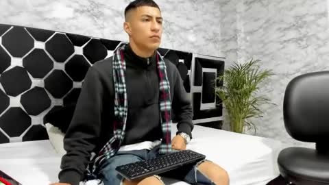 Mr Porn  online show from 04/14/26, 01:06