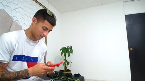 Mr Porn  online show from 04/15/26, 07:58