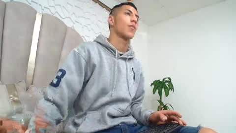 Snapshot of mr_porn_9 chatting on 04/20/26, 12:30 Mr Porn online show from 04/20/26, 12:30