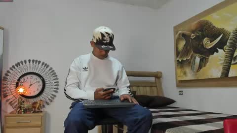 mr_stiven_ online show from 05/02/26, 03:00