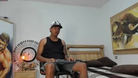 mr_stiven_ online show from 05/05/26, 02:52