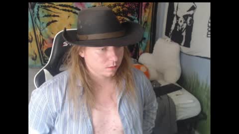 mr_strawberry online show from 09/28/25, 06:02