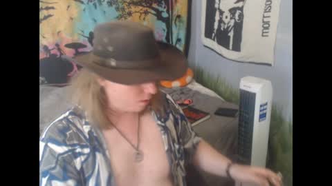 mr_strawberry online show from 04/06/26, 06:42